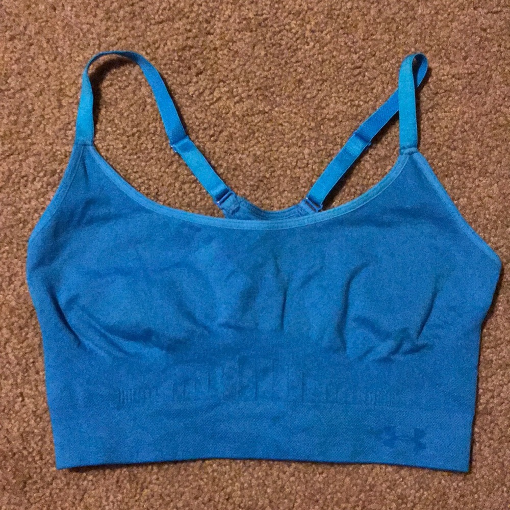 NWOT Under Armour Seamless Essential Bra